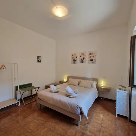 Daisy, Loggiadeifiori - Cozy Apartment In Como Holiday home Como