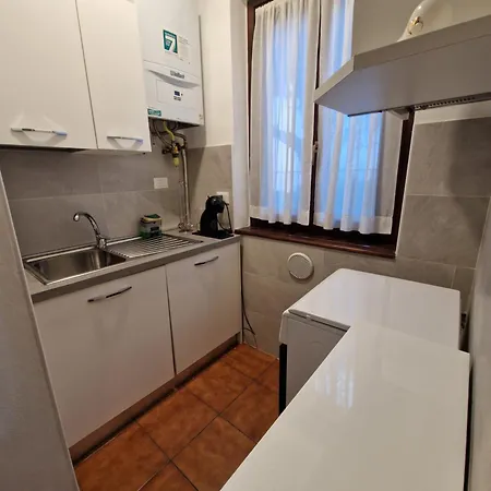 بيت للعطل Daisy, Loggiadeifiori - Cozy Apartment In Como