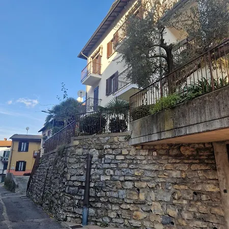 Daisy, Loggiadeifiori - Cozy Apartment In Como Como